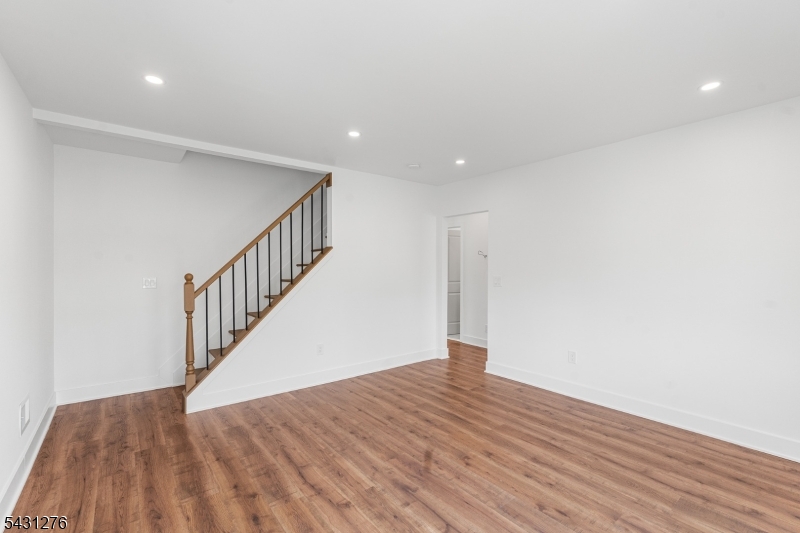 11 Dunkerly St Property Photo 19
