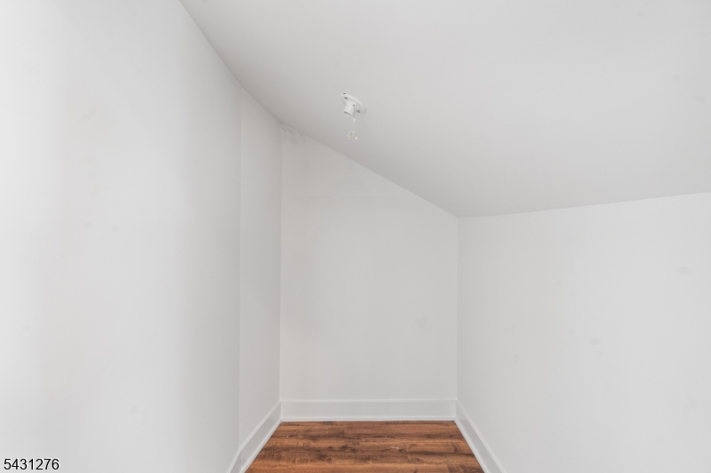 11 Dunkerly St Property Photo 28