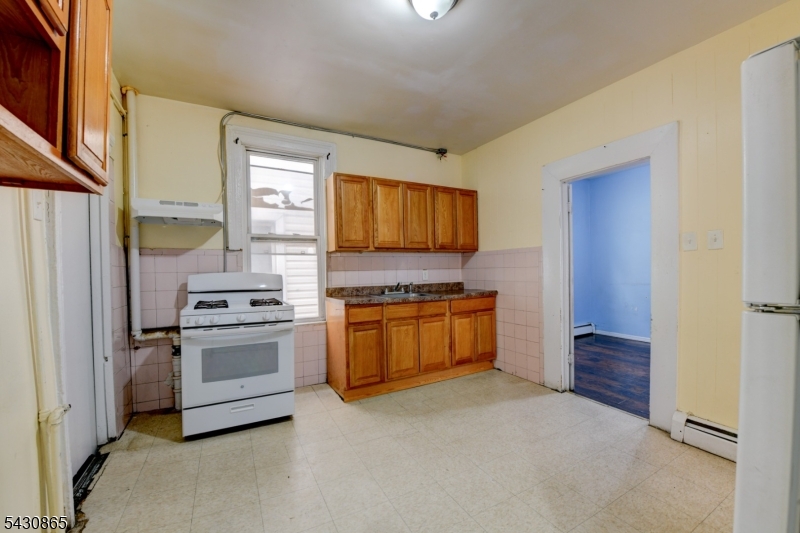 442 Elizabeth Ave Property Photo 13