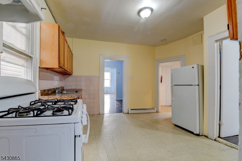 442 Elizabeth Ave Property Photo 14