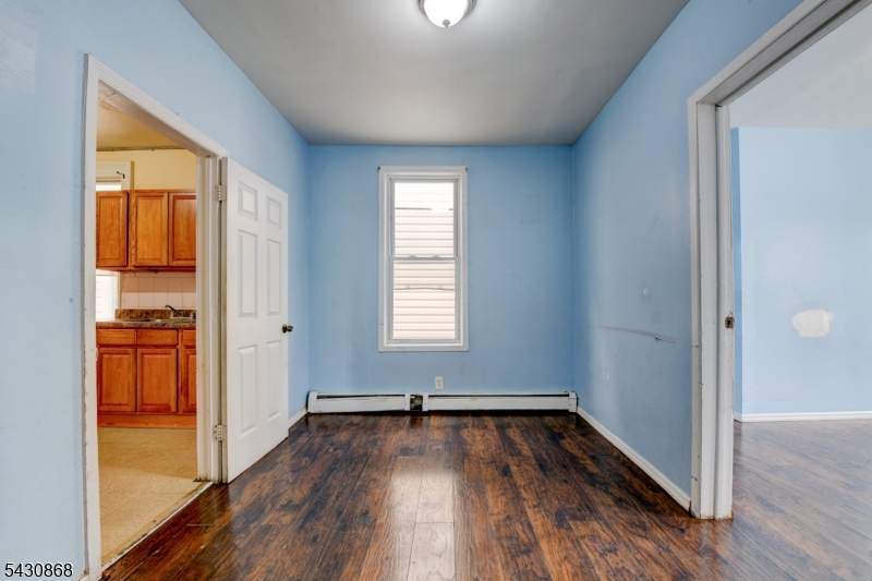 442 Elizabeth Ave Property Photo 7