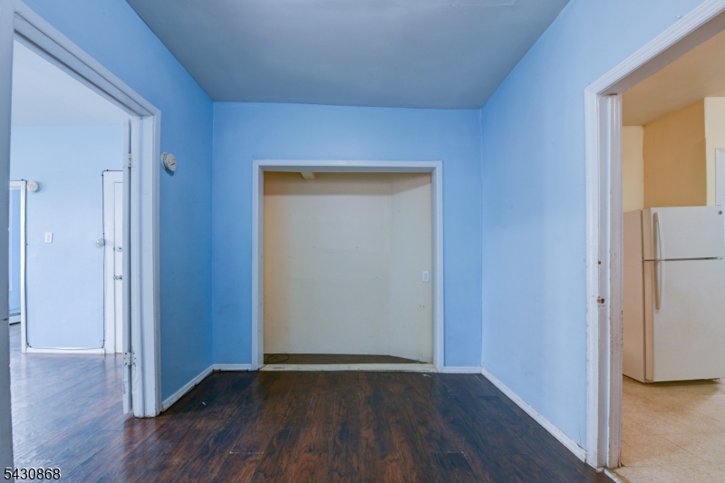 442 Elizabeth Ave Property Photo 8