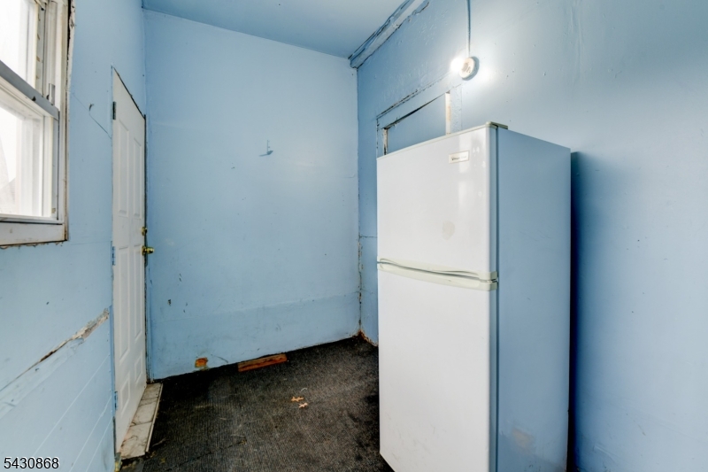 442 Elizabeth Ave Property Photo 14