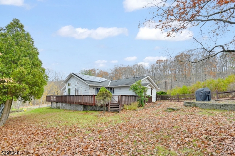 699 E Shore Rd Property Photo 42