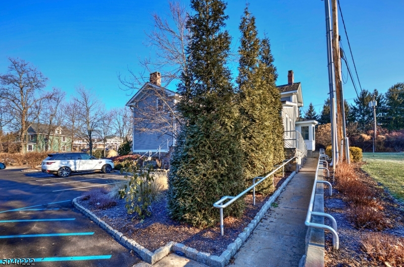 185 Route 202/206 Property Photo 4