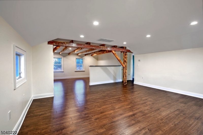 185 Route 202/206 Property Photo 10