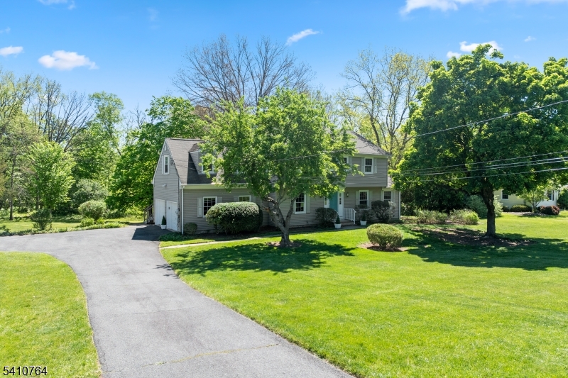 11 Whippoorwill Way Property Photo 1