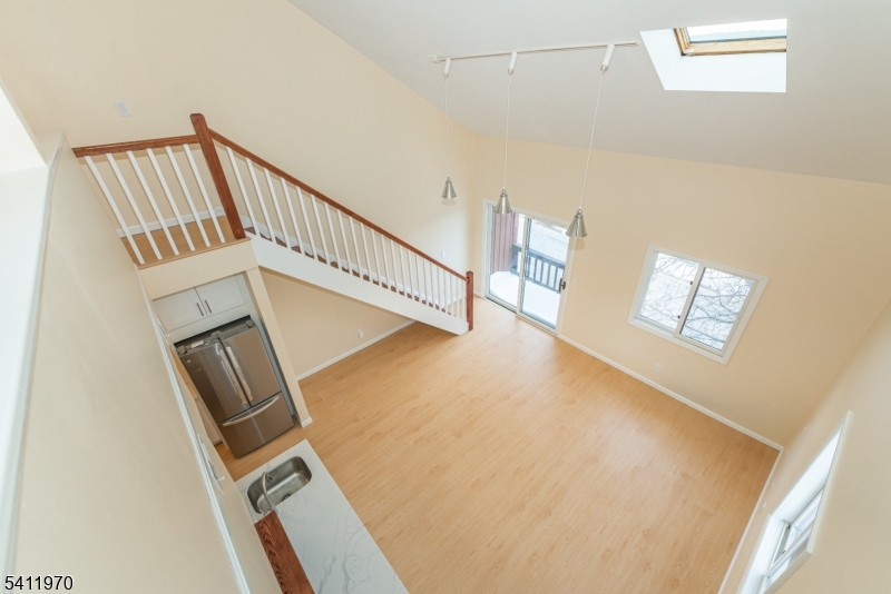 1 Alta Ct 6 Property Photo 12