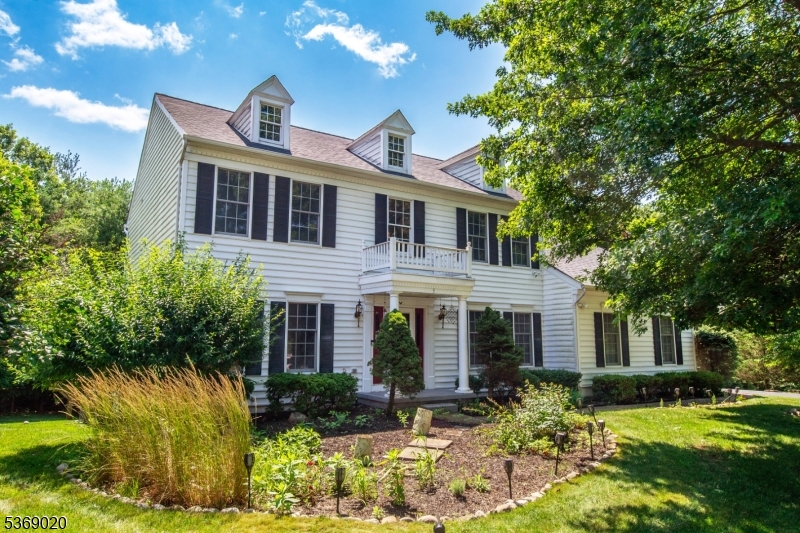 5 SAVANNAH COURT Property Photo 1