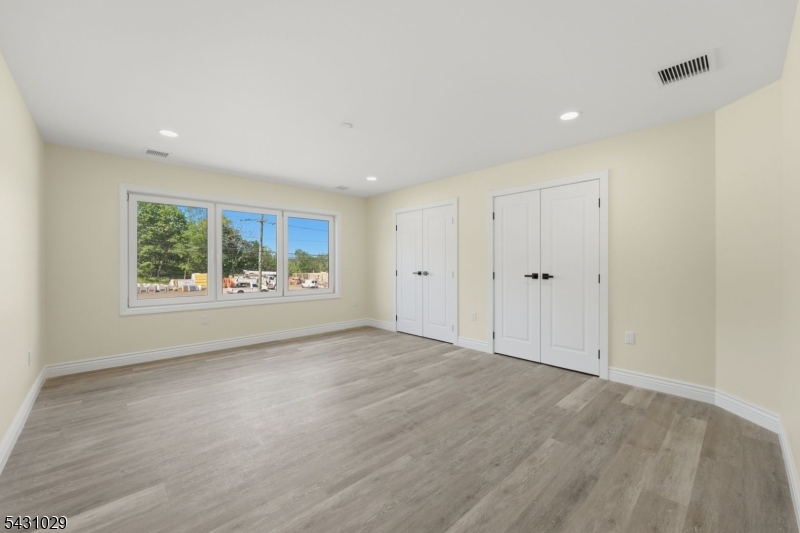 1690 Hamburg Tpke Property Photo 31
