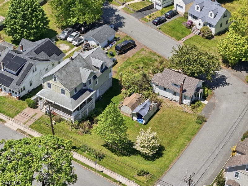 57 Rockaway Ave Property Photo 4