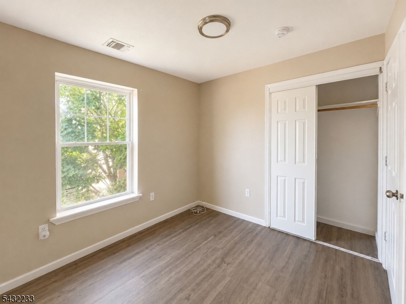 242 Graham Ave Property Photo 3