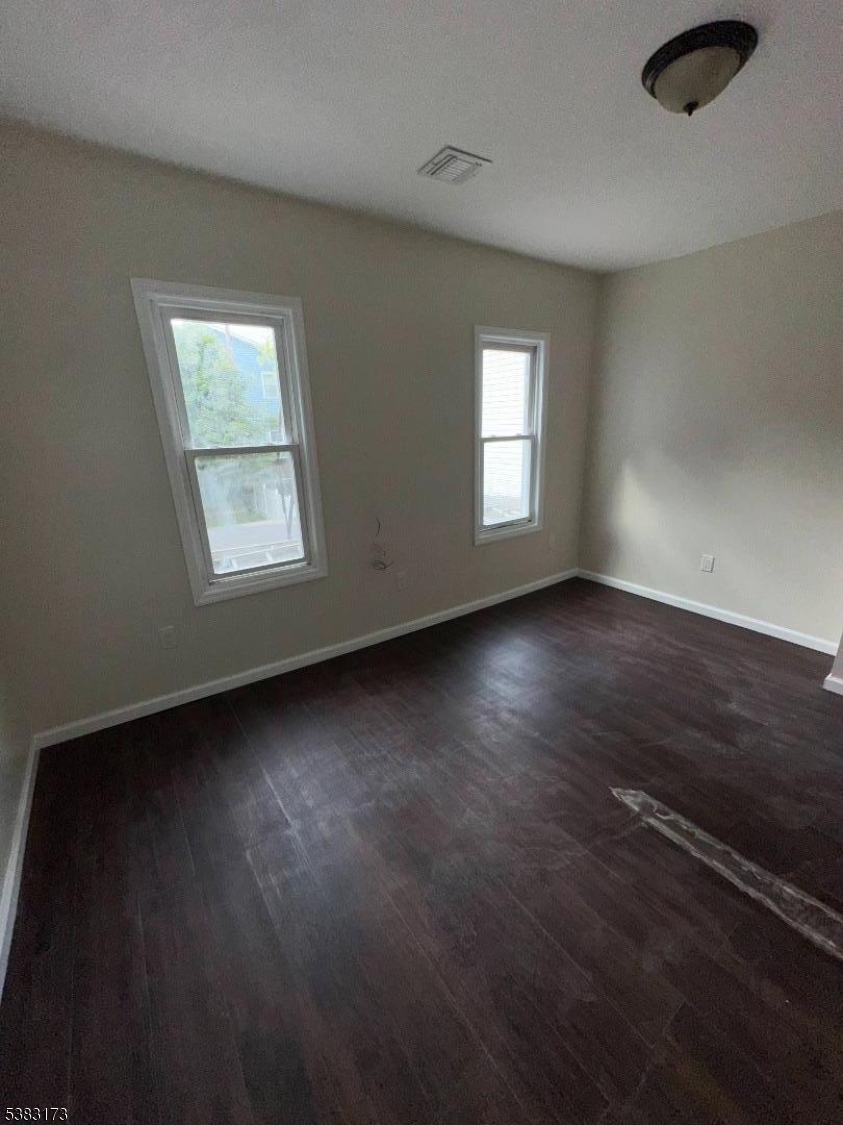 377 Littleton Ave Property Photo 25