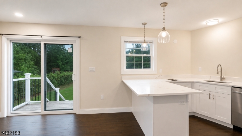 7 Maple St 1 Property Photo 3