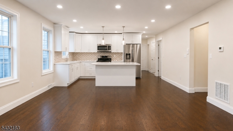 7 Maple St 1 Property Photo 4
