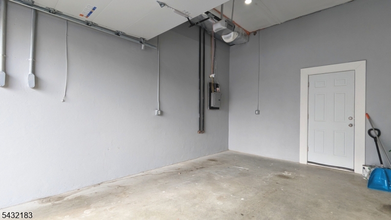 7 Maple St 1 Property Photo 11