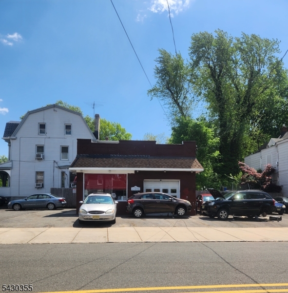69 Greenwood Ave Property Photo 1