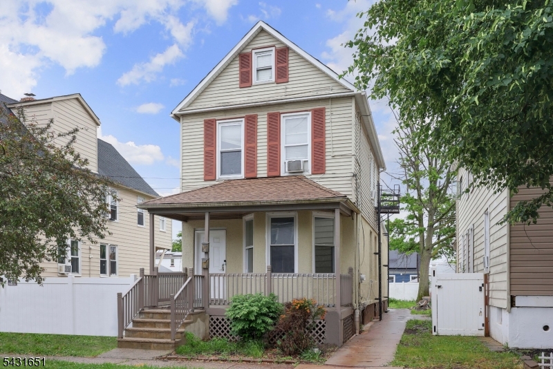 16 E 19Th St