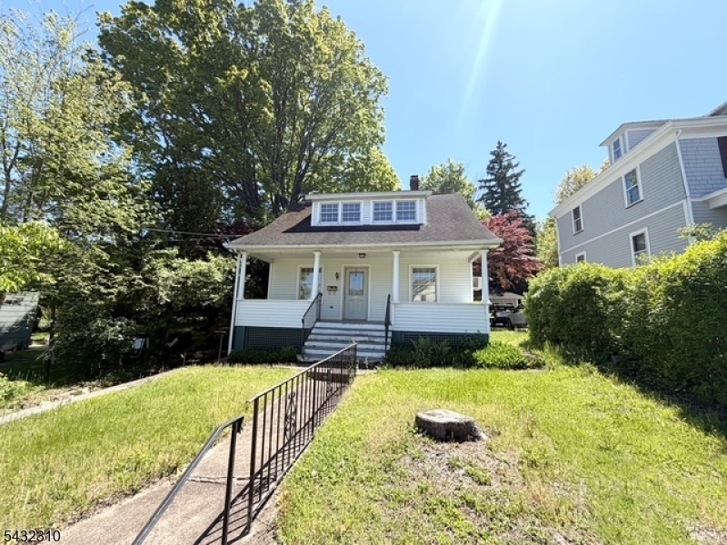 333 E Main St Property Photo 2