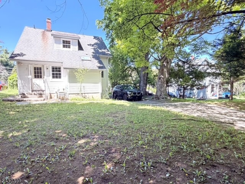 333 E Main St Property Photo 25