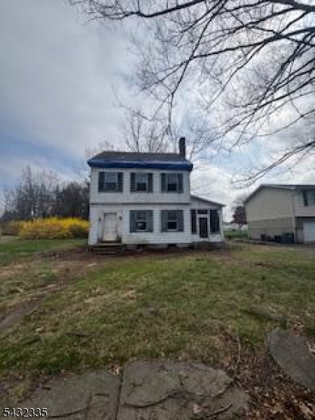 520 5th St Property Photo 1