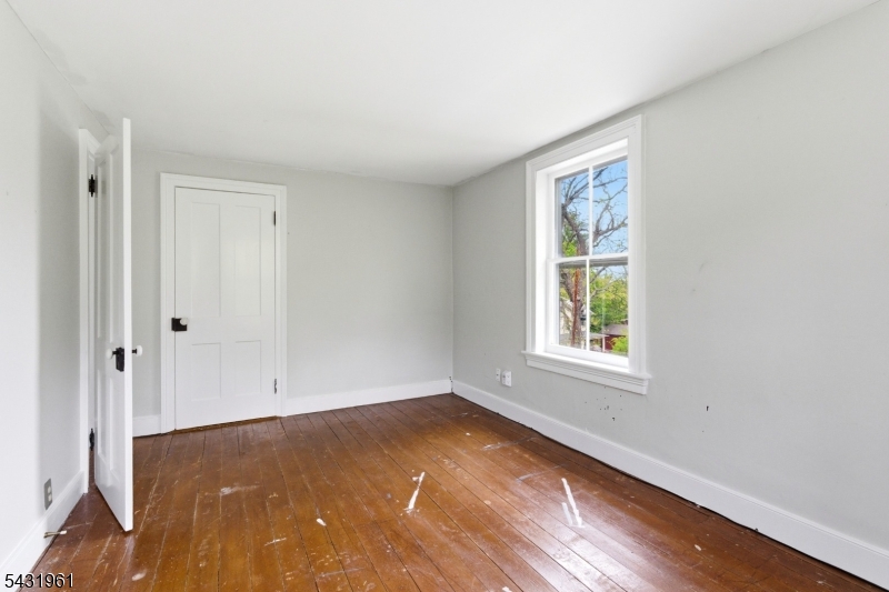 206 Race St Property Photo 13
