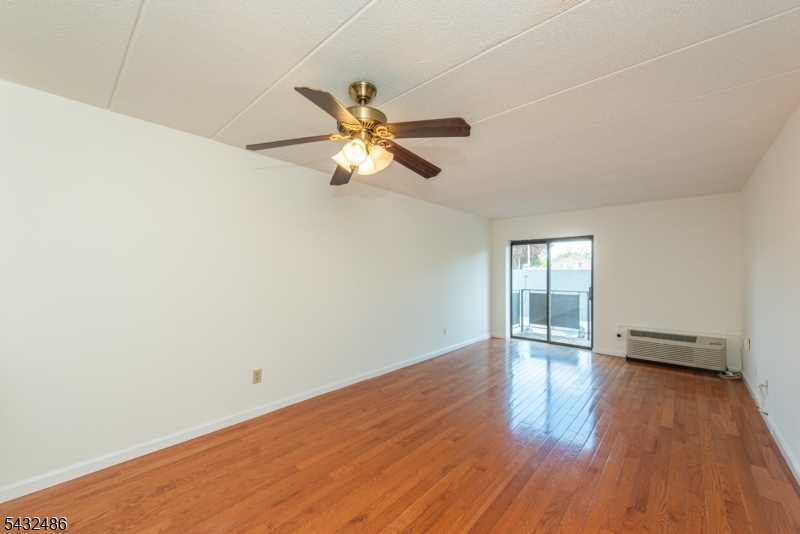 5 Linden St 3j Property Photo 4