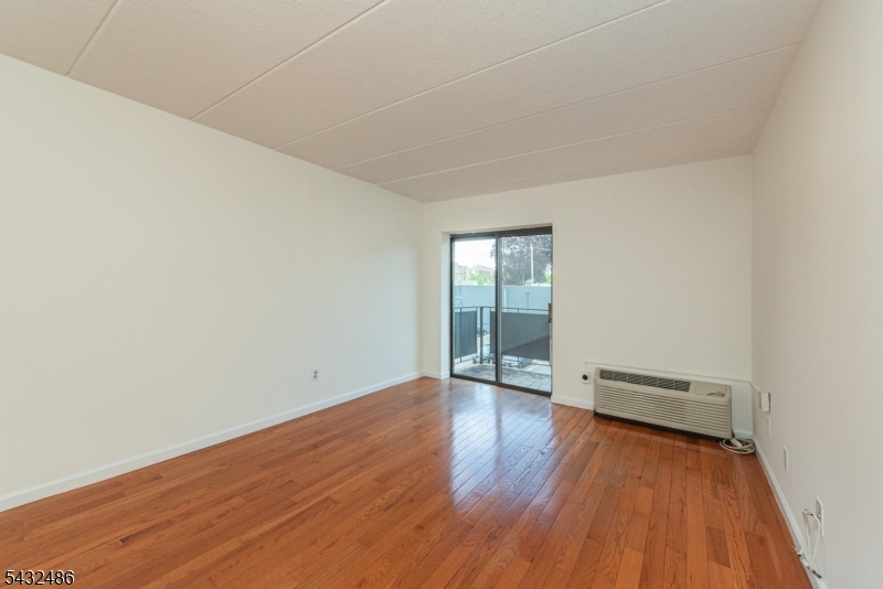 5 Linden St 3j Property Photo 5
