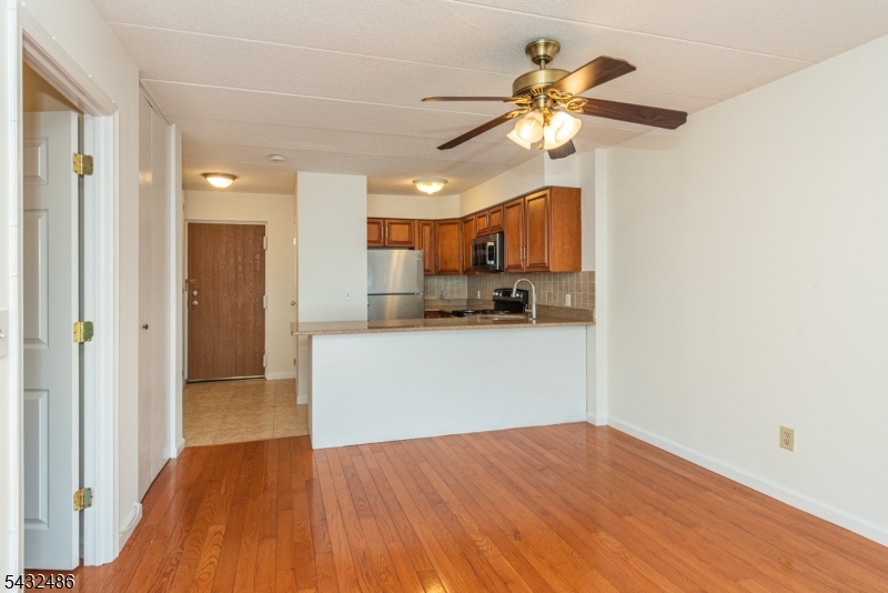 5 Linden St 3j Property Photo 11