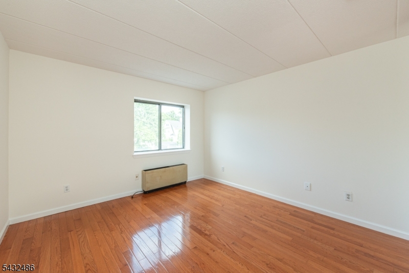 5 Linden St 3j Property Photo 13