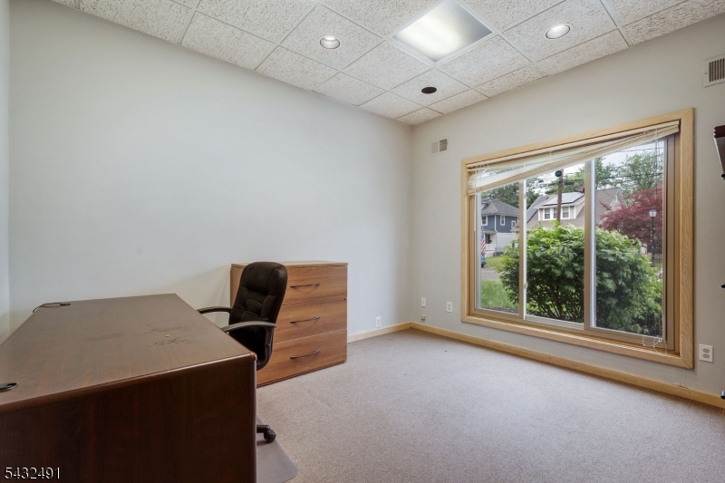 38 N Gaston Ave Property Photo 14
