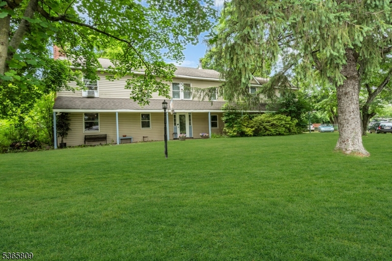 9 Mueller Lane Property Photo 1