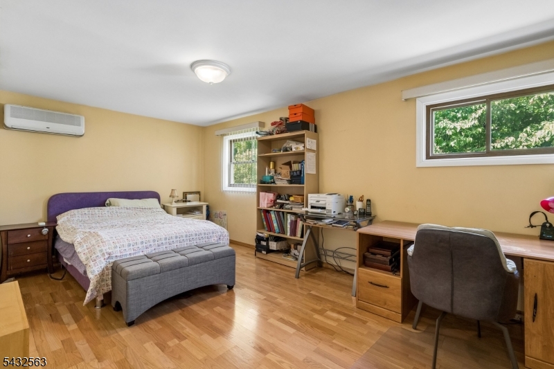 112 Pitt Rd Property Photo 17