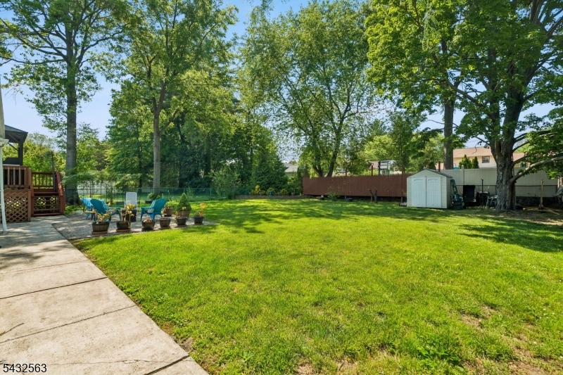 112 Pitt Rd Property Photo 20