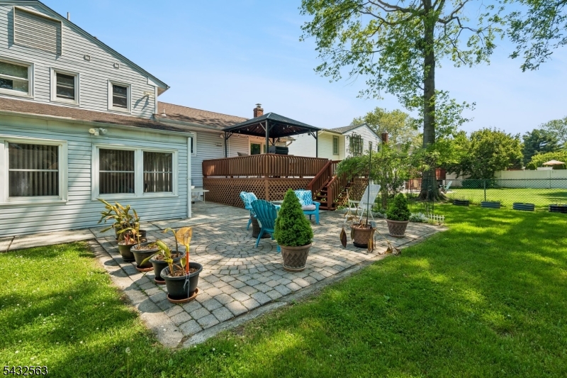 112 Pitt Rd Property Photo 21