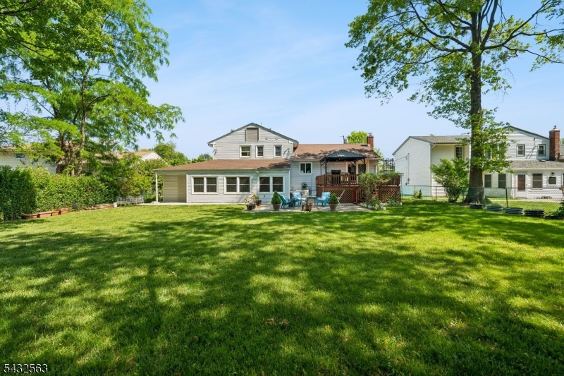 112 Pitt Rd Property Photo 23