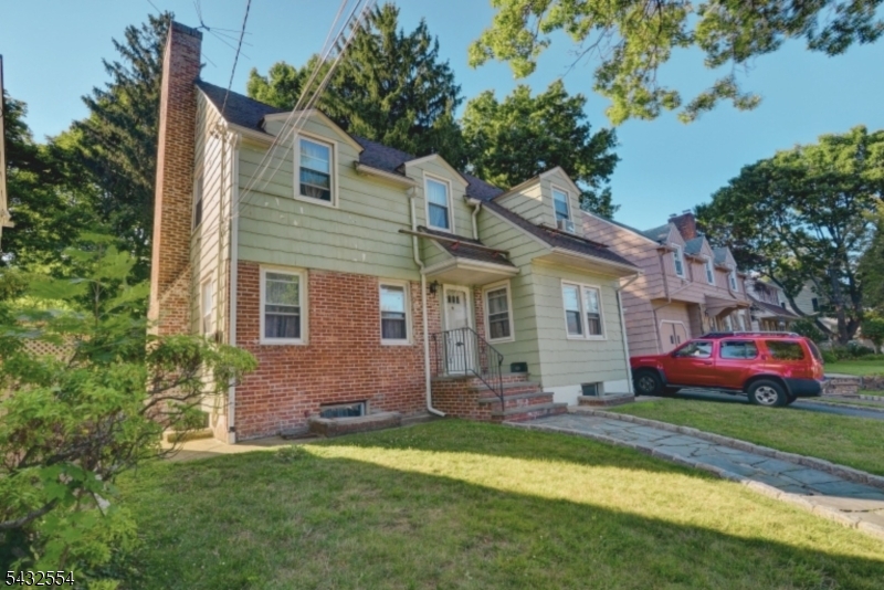 35 Birch St Property Photo 1