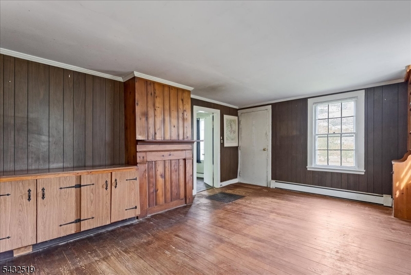 3225 Valley Rd Property Photo 5