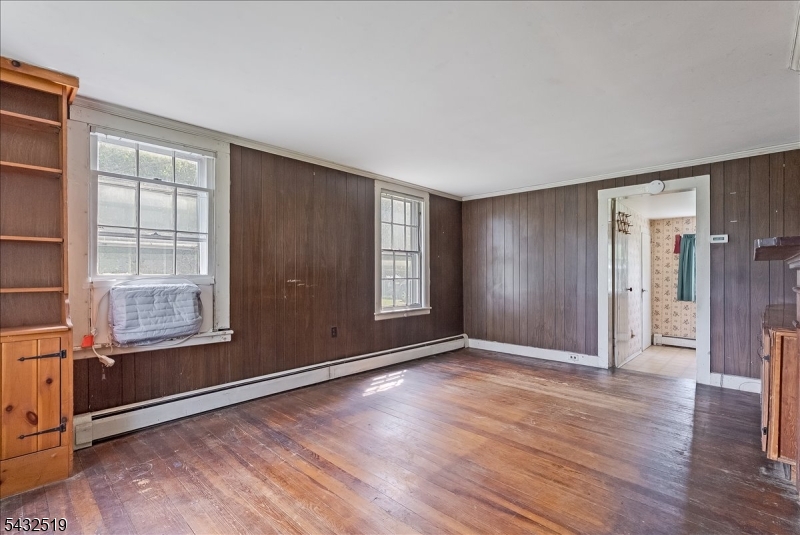 3225 Valley Rd Property Photo 6