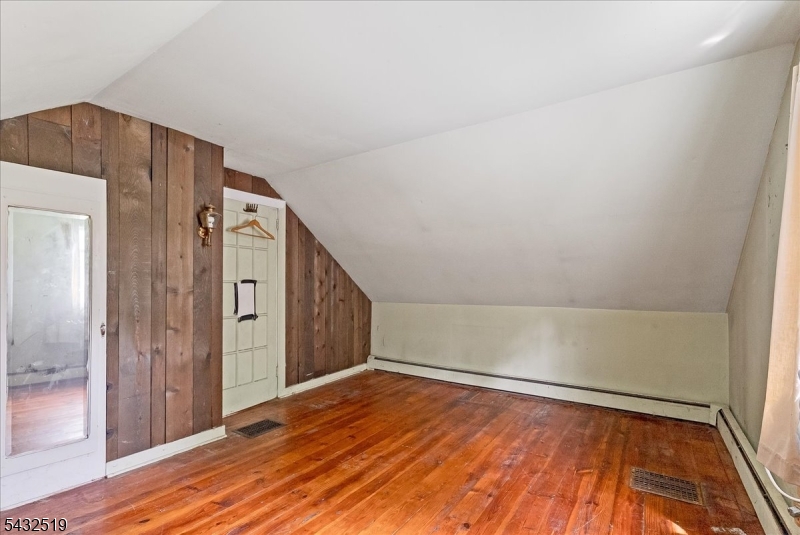 3225 Valley Rd Property Photo 14