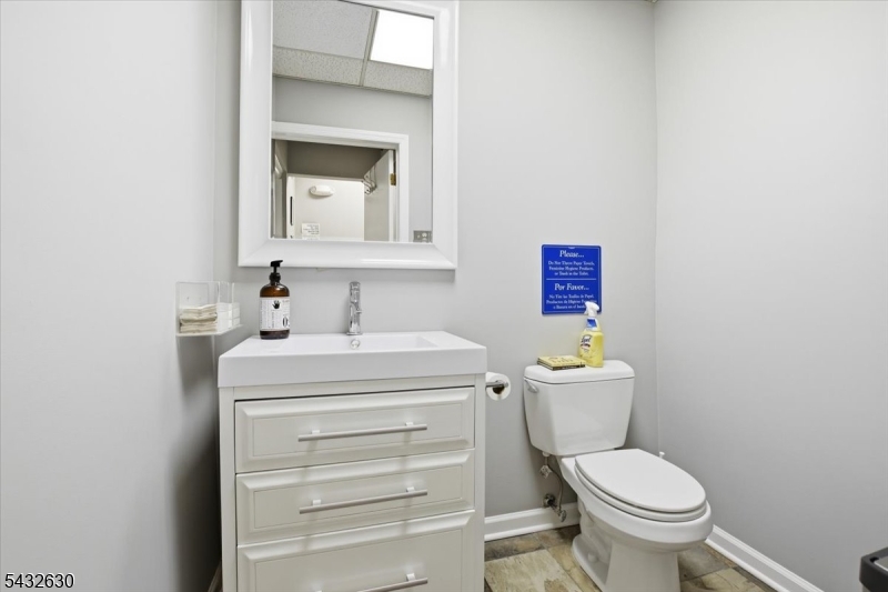 122 Central Avenue Property Photo 23