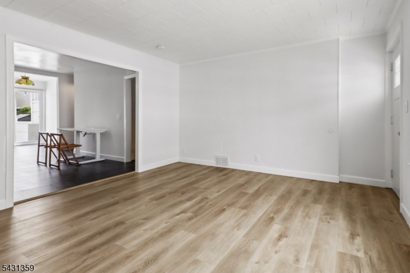 63 Garrison St Property Photo 12