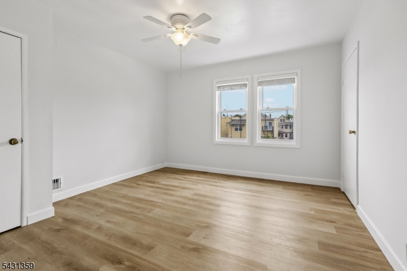 63 Garrison St Property Photo 20