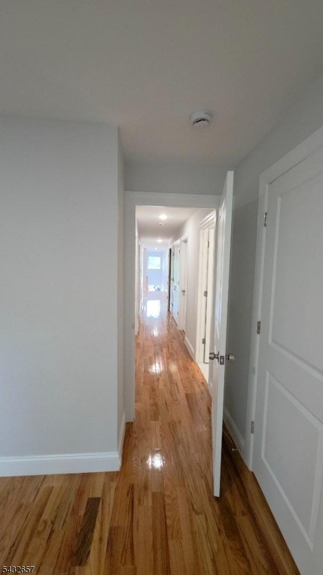 465 Hawthorne Ave 1 Property Photo 27