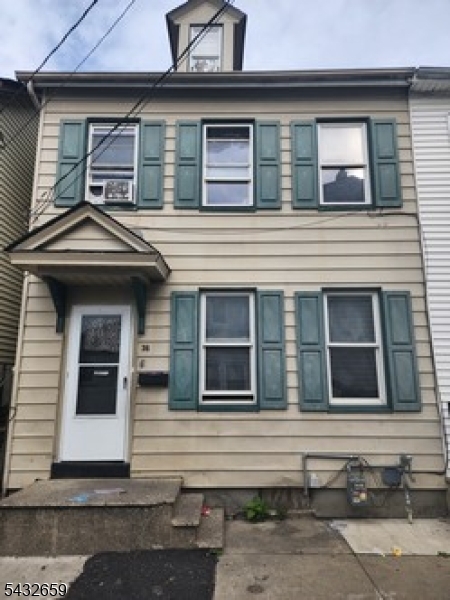 36 Fox St Property Photo 1