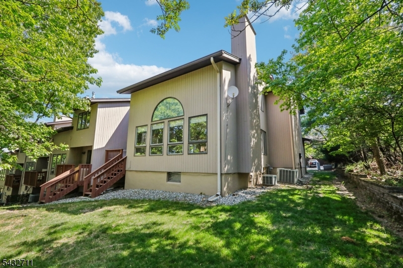 40 Woodland Drive Property Photo 37