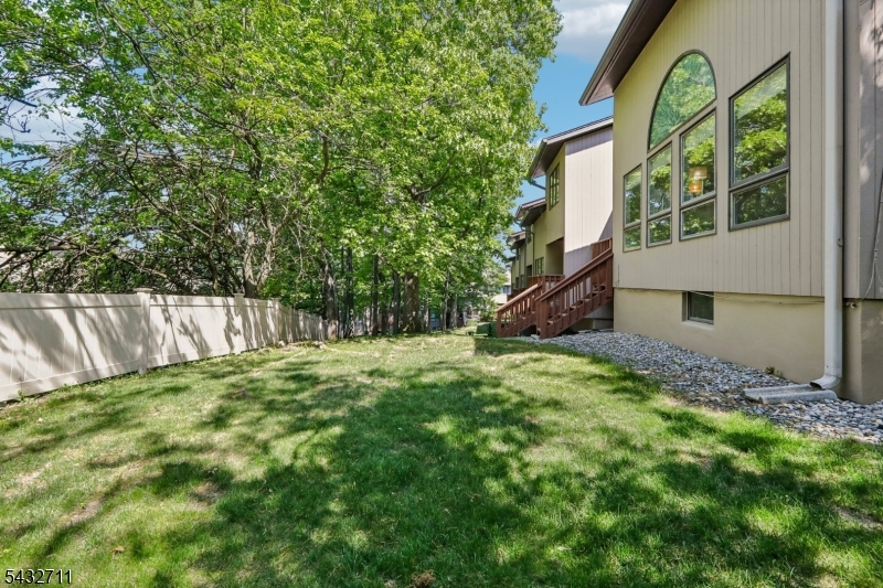 40 Woodland Drive Property Photo 39
