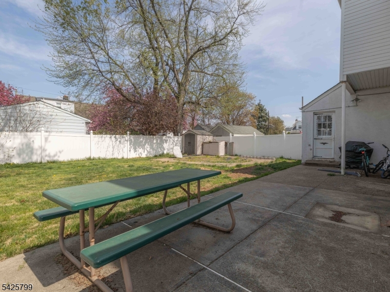 706 Keep St Property Photo 3