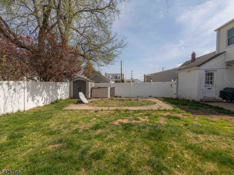 706 Keep St Property Photo 5