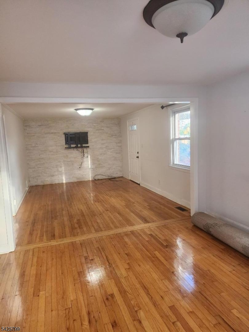 706 Keep St Property Photo 35